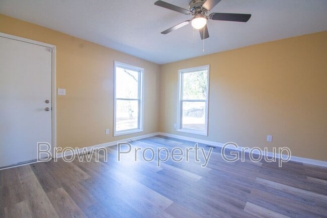 Photo - 3196 Petunia Ave