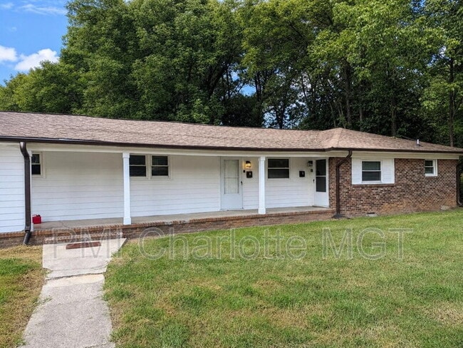Building Photo - 318 Barrymore Dr