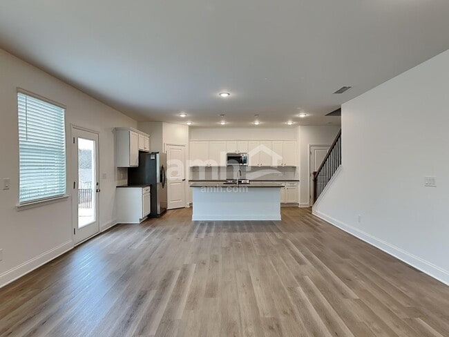 Photo - 510 Pointe Dr