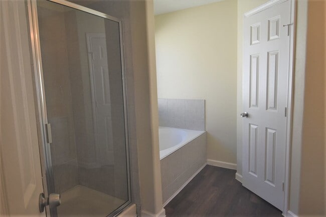 Photo - 8567 Chaletford Dr