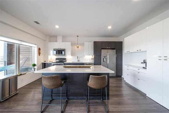 Photo - 4361 S Congress Ave Unidad 531