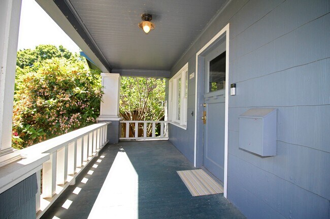 Photo - 6435 NE Cleveland Ave