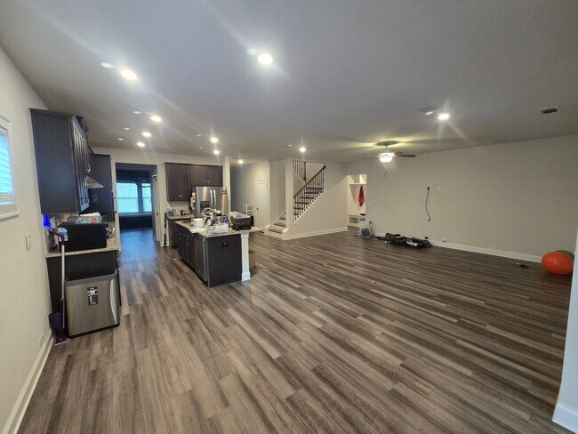 Photo - 125 Grove View Rd