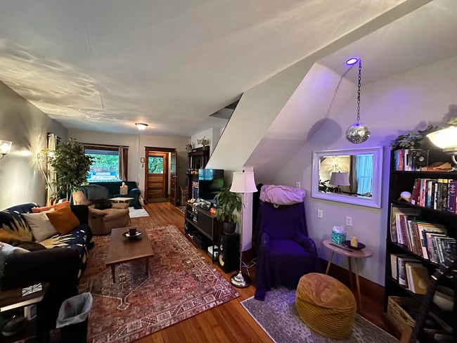 Photo - 714 W Lovell St