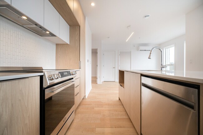 Photo - 4777 Rue Saint-Denis Unit 204