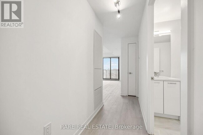 Photo - 195 McCaul St Unit 1101