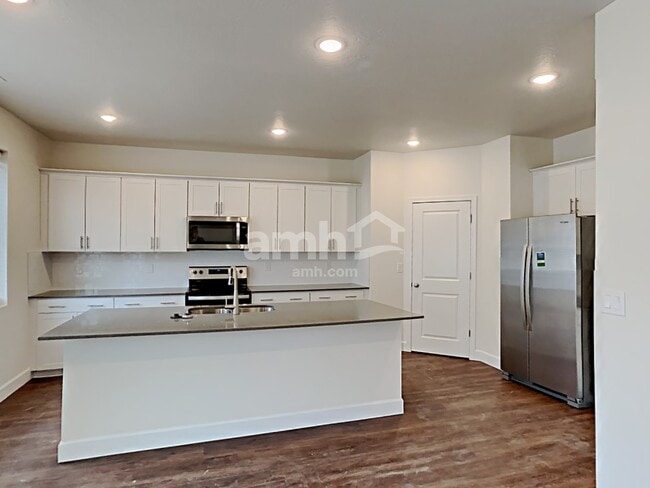 Photo - 2381 E Frontier St