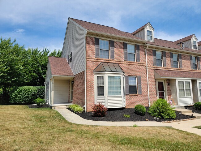 Photo - 33 Acorn Blvd Townhome