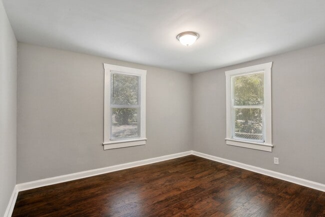 Photo - Large 4BR/2BA Home Walking Distance to Daffin Park
