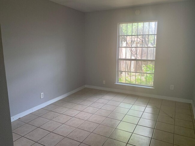 Photo - Cute 2/1 townhome with extra storage and covered parking