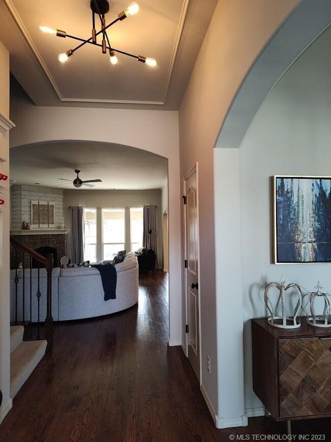 Photo - Room for the whole family in this 5 bedroom, 3-1/2 bath Executive Rental on corner lot in Millice...