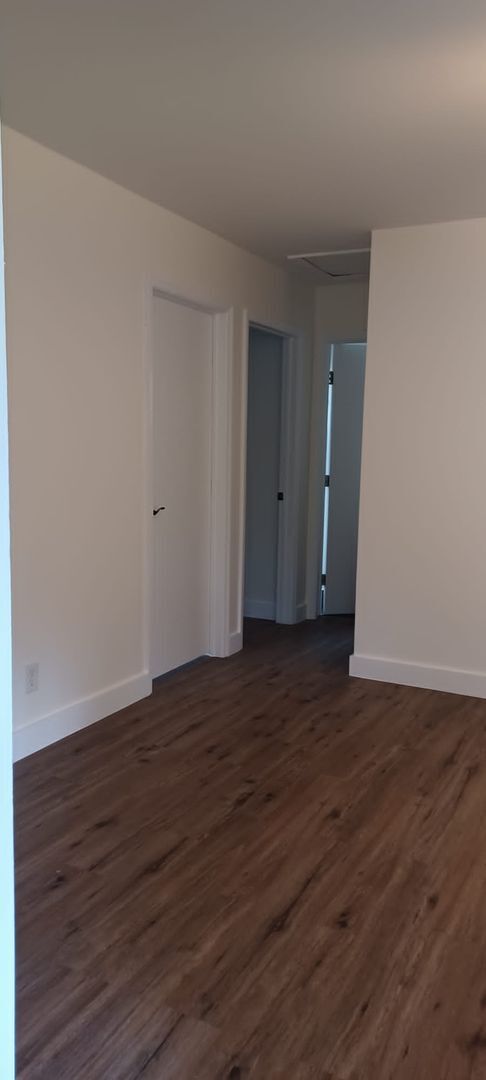 Photo - Stylish Fort Lauderdale 3/2 with Stainless Steel & Wood Floors