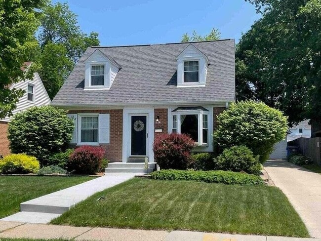 Photo - 4942 N Berkeley Blvd