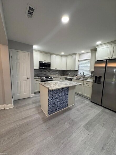 Photo - 712 White Hall Ln