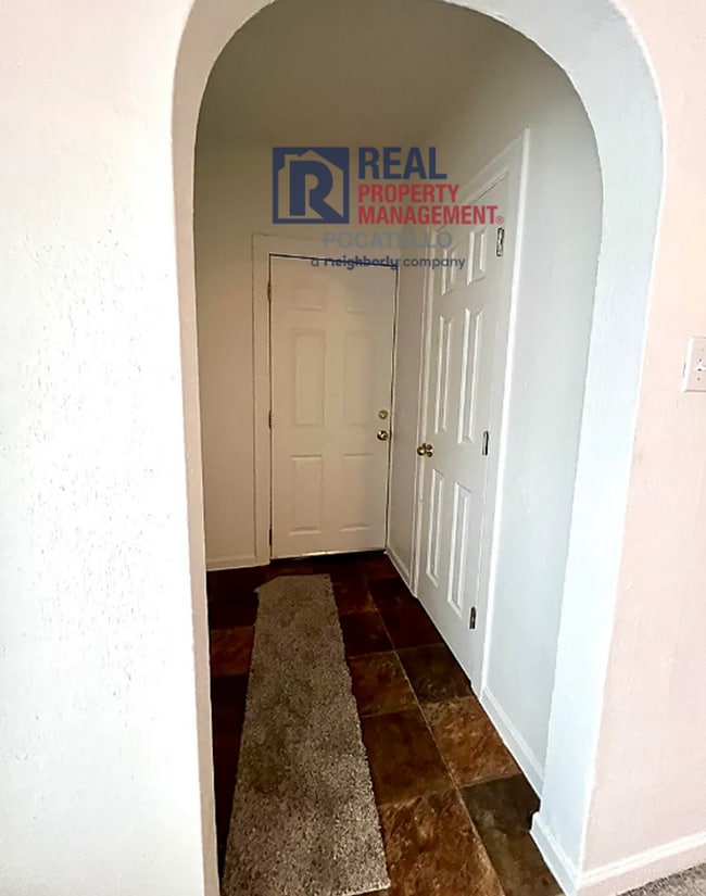 Photo - 3 bed 1 bath house - Near ISU