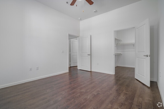 2BR, 1BA - 910SF - Bedroom 2