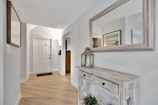 400 Uno Lago Dr Condo Unit 105 - Image 