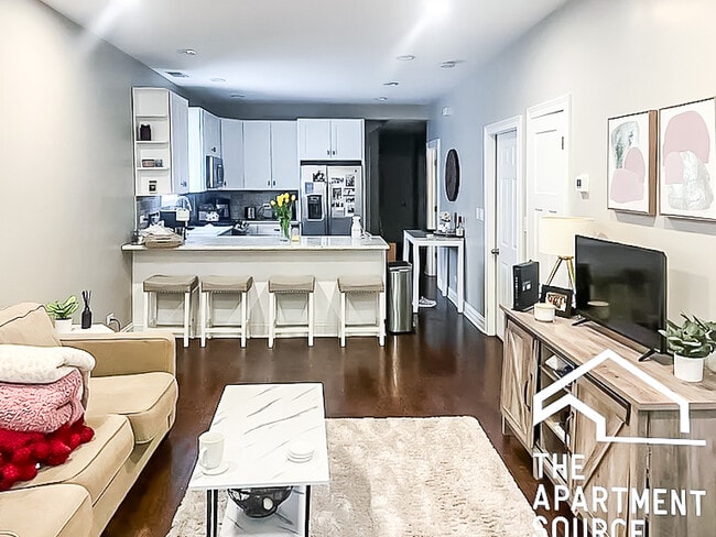 Photo - 2732 N Wilton Ave Unit 2