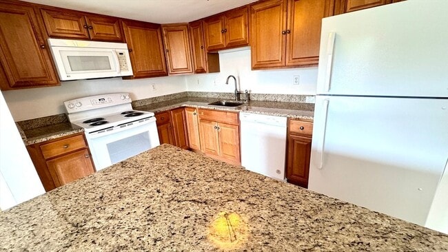 Photo - 85 Brainerd Rd Unidad 404