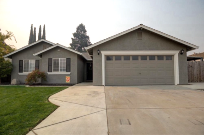 Building Photo - COMING SOON!! Charming 4-Bedroom Waterford Home with Private Pool