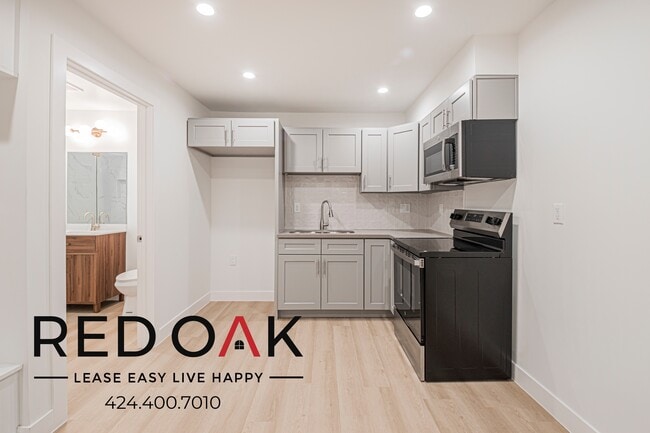 Photo - 6738 Independence Ave Unidad A4