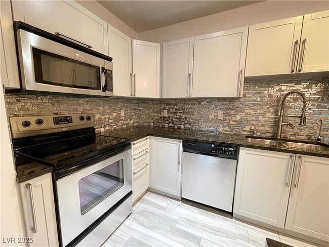 Building Photo - 2405 W Serene Ave Unit 843 Rental