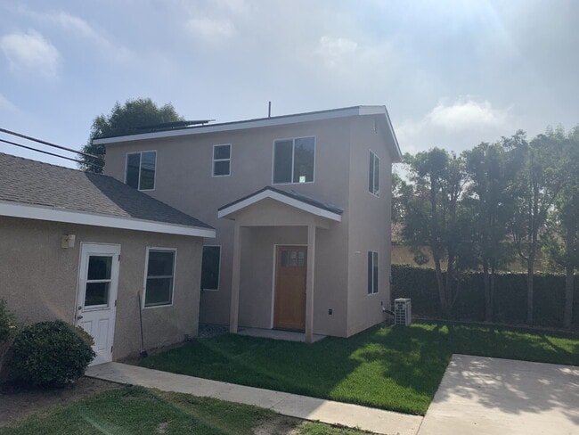 Building Photo - 5433 E Abbeyfield St