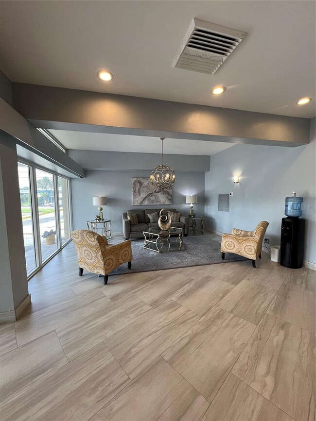 Photo - 1200 Hibiscus Ave Unidad 1501