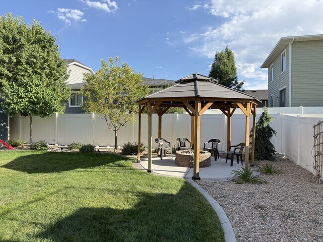 841 Wynwood Park Dr