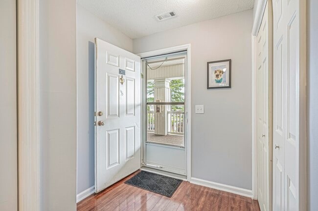 Photo - 4930 Windsor Green Way