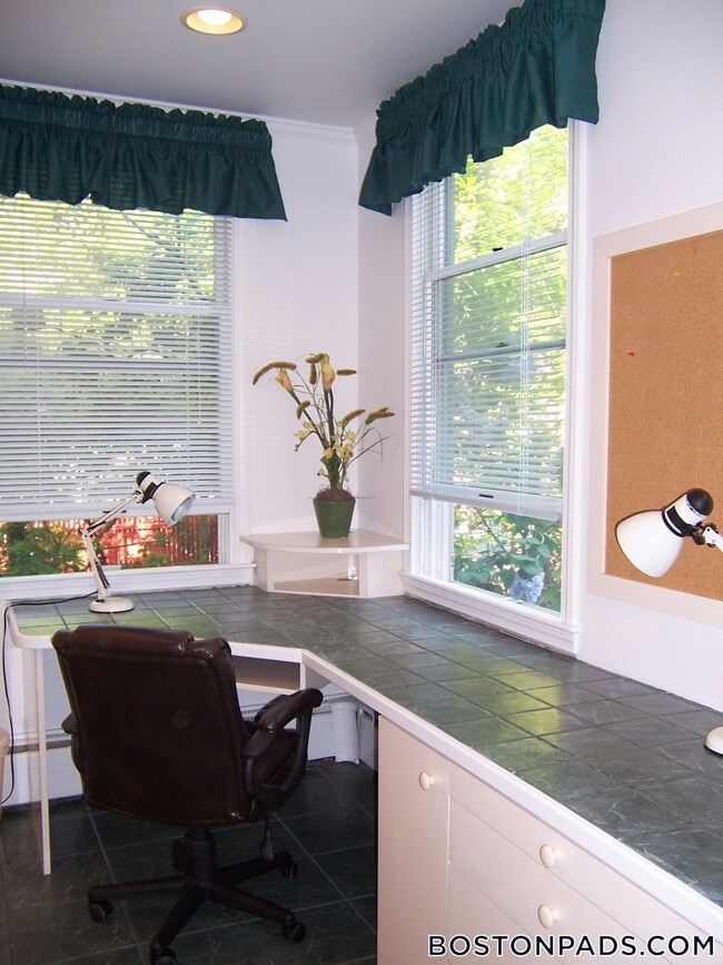 Photo - 79 Harvey St Unit 2