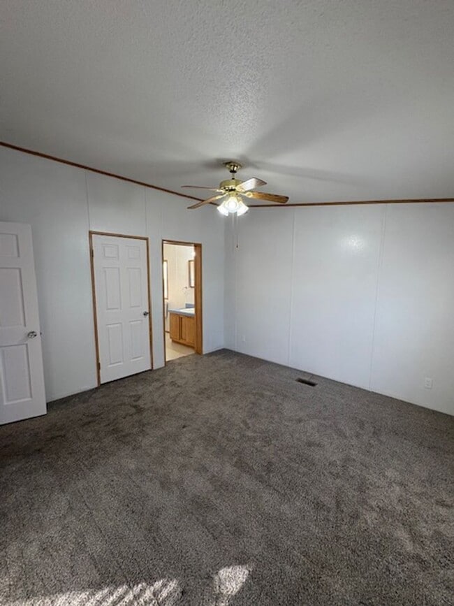 Photo - Cozy 3-Bedroom, 2-Bath Mobile home in a Great Location