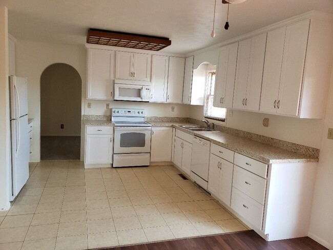 Photo - Very nice 4 bedroom, 3 bath home near Palmer Park
