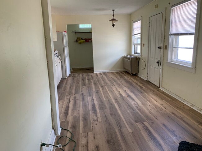 Photo - 116 S 6th St