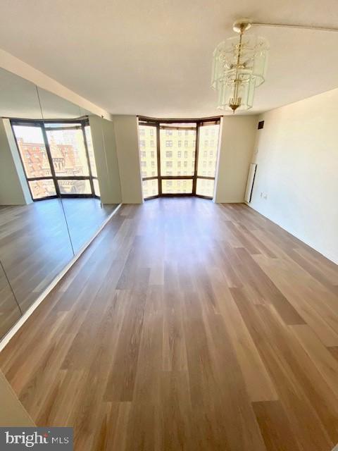 Building Photo - 2020 Walnut St Unit 14J Rental