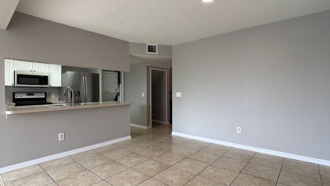 Photo - 211 Caribbean Dr