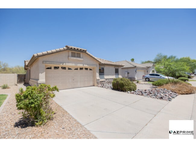Building Photo - Tucked Into a Desirable Mesa Neighborhood,... Rental