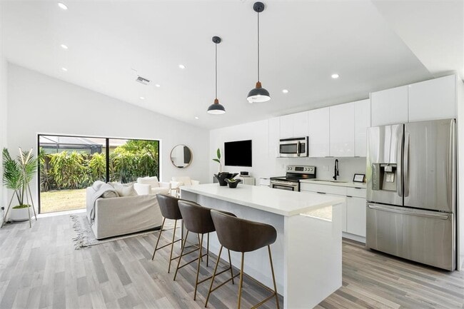 Photo - 4920 NW 83rd Ter