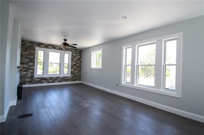 Photo - 167 Atlantic Ave