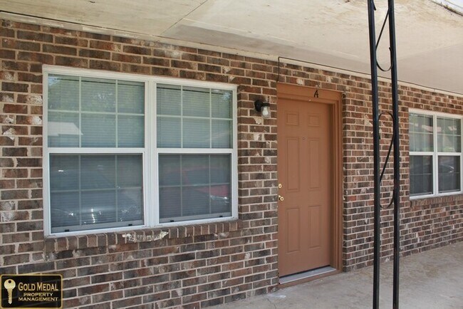 Photo - 609 Sunset Ln