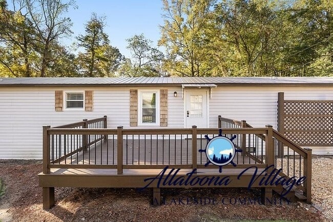 Photo - Lake Access and 1 mile to Downtown Acworth! Renovated 3BR/2Bth Pet Friendly
