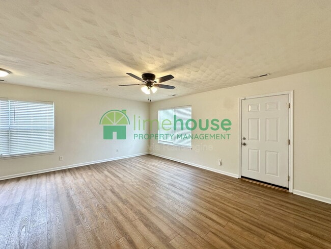Photo - 1323 Hoover Ave