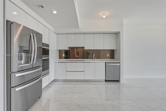 Photo - 1170 E Hallandale Beach Blvd Unidad 904