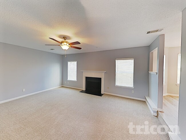 Photo - 1005 Maris Ln