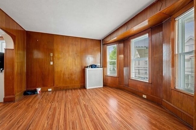 Photo - 152 Glen St Unit 2