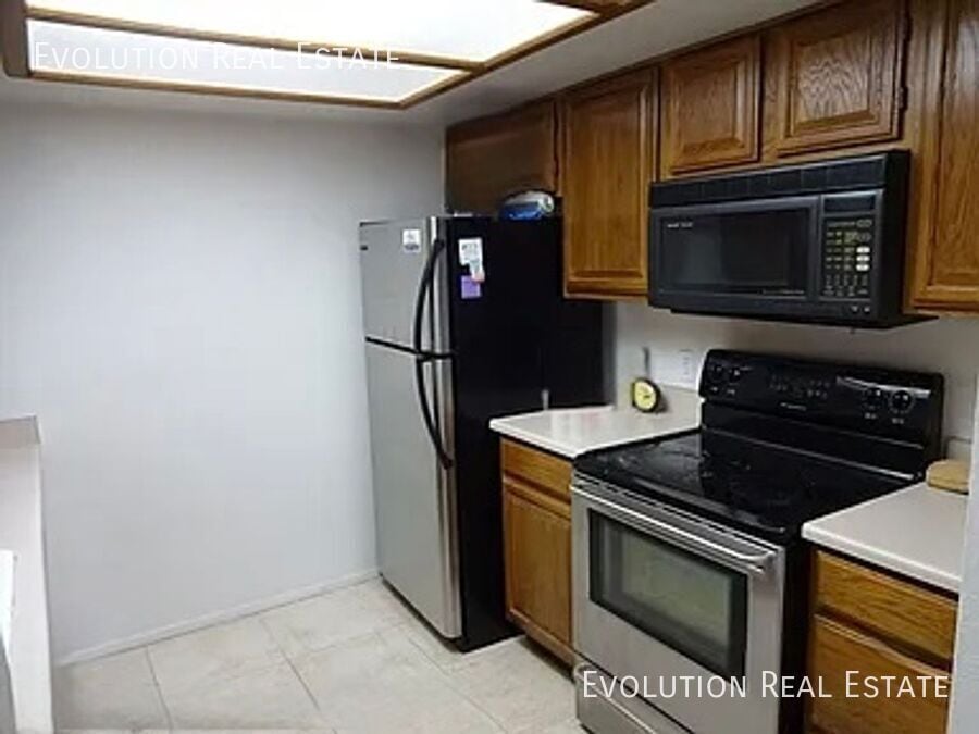 Photo - 2329 N Recker Rd