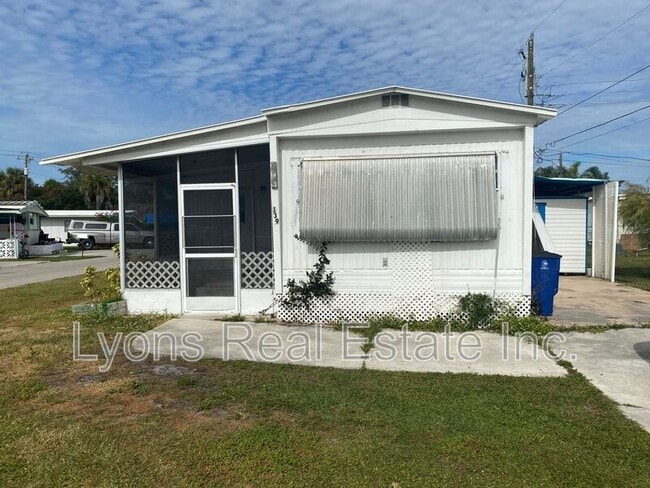 Building Photo - 139 Amber Ave