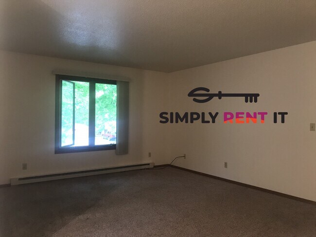 Photo - 2 Bedroom With Off-Street Parking in Nevada, IA