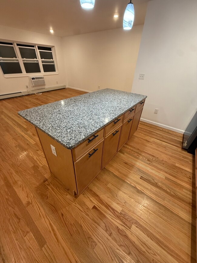 Photo - 350 S Wood Ave