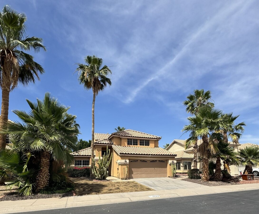 Photo - COMING SOON - LAKEWOOD HM W POOL/SPA, FIREPIT, INSIDE FIREPLACE. POOL SERVICE/LANDSCAPING INCL